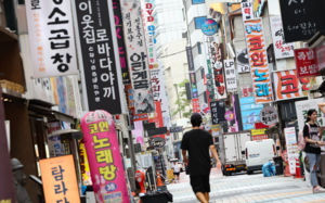 산업생산 제자리…소비 2.4%↓·투자 7.5%↑
