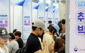 청년 취업자 감소 절반은 20대 초반 남성