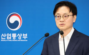 정부 "알래스카 발표 이의제기…상업성 검토"