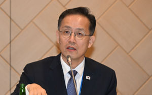 이형일 "3% 중반 성장 가능…소비로 전이될 것"