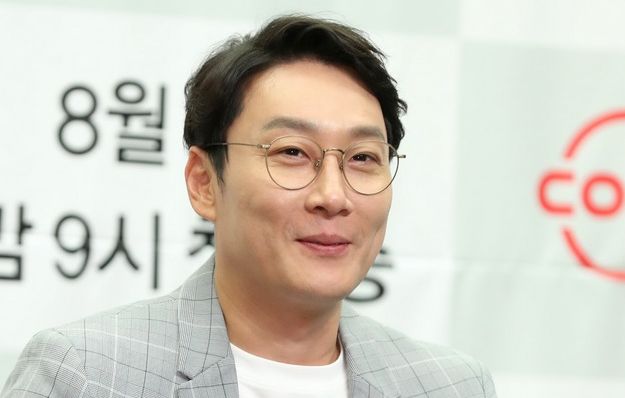 이휘재, 4년만 복귀에 눈물 온라인선 여전히 설왕설래