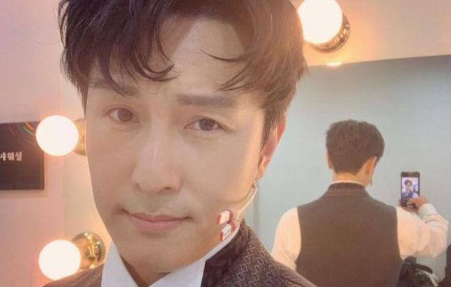 김동완, 전 매니저 폭로 논란 속 버스킹 강행…"경호팀도 섭외"