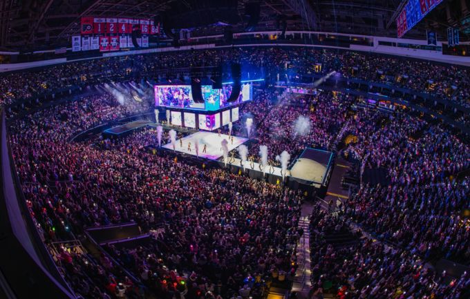 트와이스 북미투어 역대급 성료 55만명 운집 "K팝 걸그룹 최다"