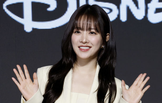 '뽀블리'서 '욕망캐' 된 박보영 "감량하고 민낯 촬영했죠"