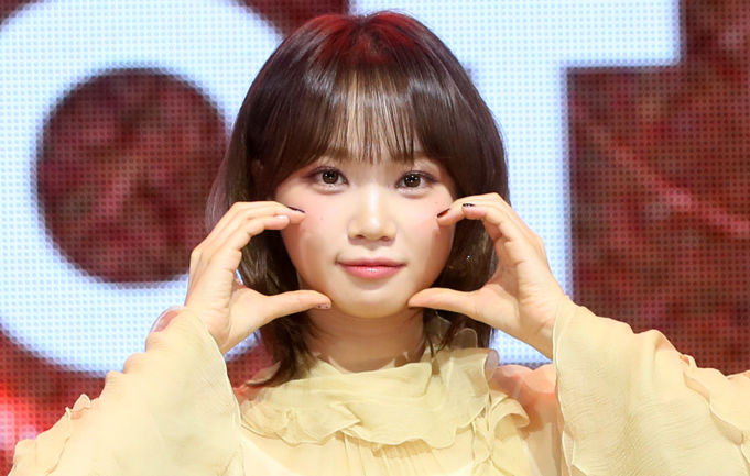 완전체 르세라핌이 온다 '활동 중단' 김채원 복귀
