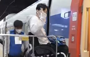 박위, 낙상 CCTV 공개 후폭풍 과거 KTX 탑승 영상도 '파묘'