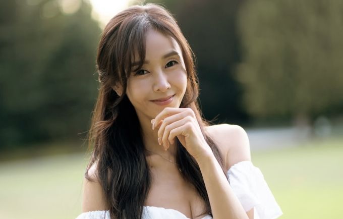 '성매매 벌금형' 지나 &nbsp;10년만에 복귀 시동