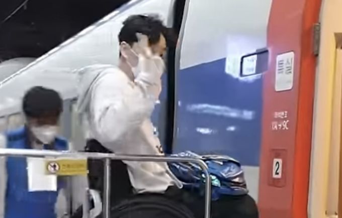 구독자 100만 무너진 박위 '사회고발' 영상 13개 삭제