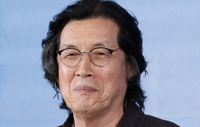 24년 만에 베네치아행 이창동, 황금사자 탈까