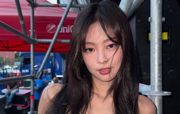 제니, 아디다스 협업 불똥 이스라엘 광고 논란 확산