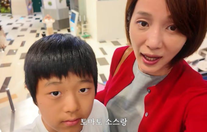 '고지용과 법적 갈등' 허양임 아들과 훠궈 먹고 불꽃놀이