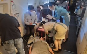 "위급해요" 이륙후 울린 닥터콜…튀어나간 한국 의사들