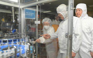 '주사기·수액백' 급한불 껐다…"넉달치 확보"