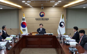 법정서 뒤집힌 YTN 매각…방미통위 판단 촉각