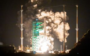 스페이스X 가치 2360조…"우주는 거대한 시장"