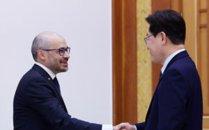 하사비스, 삼성·SK·현대차·LG 릴레이 회동