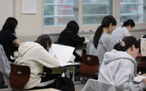 초등교실 93% 쓰는데 털려…에듀테크 점검
