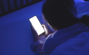 "1분만? 1시간 훌쩍"…SNS '무한 스크롤'의 덫