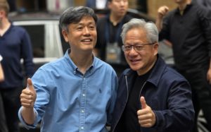 젠슨 황·장병규 '엄지 척'…강남 PC방 회동