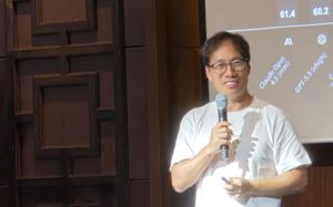 업스테이지 "미중 고래싸움, 큰 새우 되면 산다"