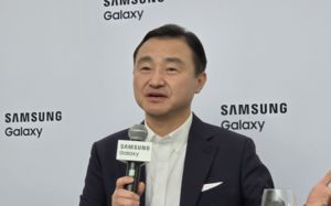 삼성 폴더블 3종 첫 선…"최대 판매량 목표"
