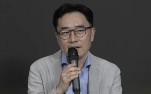 카카오X 김도영 "지주사 전환 계획 없다"