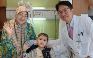 개에 물려 두피 80% 다친 6살 아이…K-의술로 재건