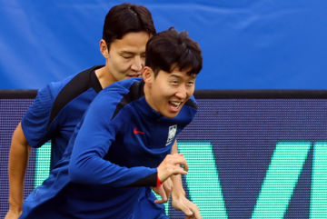 발 부상 손흥민, '예선 마지막 홈' 쿠웨이트전 출격 대기