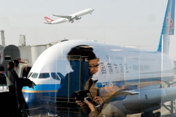 中 "일본행 항공권 무료 취소 연장"…갈등 장기화 조짐
