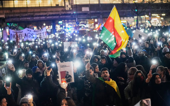 트럼프 "이란, 수천명 죽여 통제 유지…새 지도자 찾아야"
