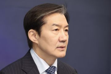 조국 "민주당, 13일까지 공식입장 안 주면 합당 없다"