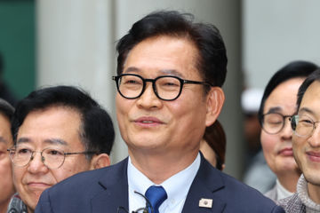 李, 송영길에 "고생했다" 전화 …宋, 20일 민주당 복당 신청