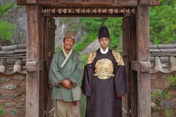 왕은 없지만 추억은 남는다…'왕사남' 촬영지 문경새재 대박