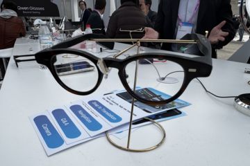 "말 한마디에 번역·PPT까지"…메타 위협하는 中 스마트 안경 '큐웬'