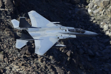 격추된 미군 조종사를 찾아라…미·이란 치열한 경쟁