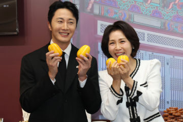 김혜경 여사, '베트남 사위' 정일우와 K-컬처 홍보…"한국 놀러오세요"