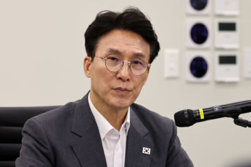 '뺑뺑이'에 태아 사망…김총리 "한국식 '모자 전문병원' 만들것"
