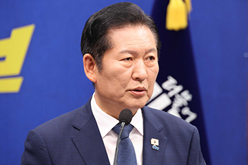 정청래 "국민배당금, 당과 이야기 없어…국민 의견 충분히 반영해야"