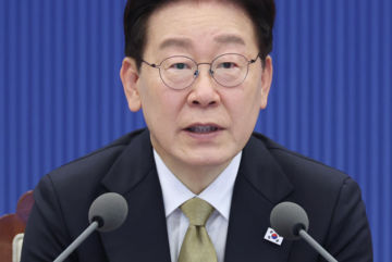 李대통령 "노동권만큼 기업경영권도 존중돼야"