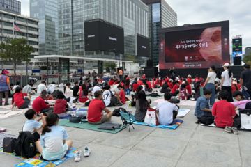 시험 끝난 10대부터 '나홀로 응원' 80대까지…붉은악마 집결