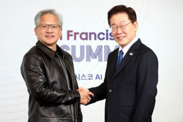 李 "3대 메가투자 동참해달라"…젠슨 황 "SK와 5000억달러 파트너십"