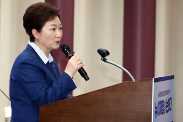 이언주 "형소법 개정안, 보완 없이 급히 통과돼 유감…신중했어야"