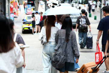 폭염 꺾이자 온열질환 20명대…누적 사망은 작년 넘었다