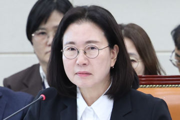 기상청장 "거제 폭우 예보 오차 내 책임…슈퍼컴 6호기 도입 지연"