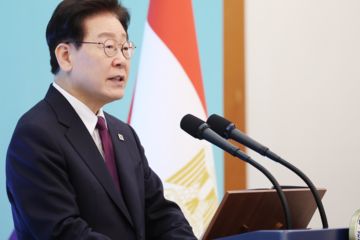 李 "능력 없이 자리 요구, 안되니 내부 공격"