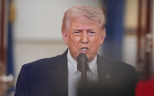 美, 세탁기 등에 25% 관세…韓가전 수익 위기