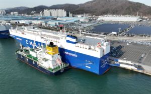 UAE, OPEC 탈퇴에 유가 출렁…해운 비용 확대