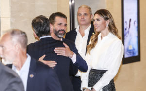 정용진 부인 공연…트럼프 장남, 친분 과시