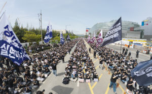 "삼성전자 총파업 그만둬야" 정치권도 가세