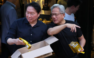 젠슨 황·최태원, 오늘 저녁 2차 '깐부 회동'